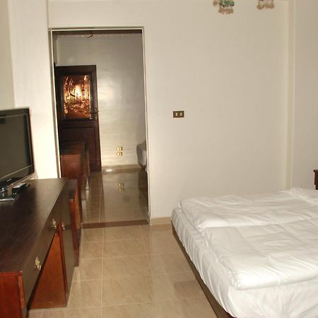 Philae Hotel Aswan Exterior foto
