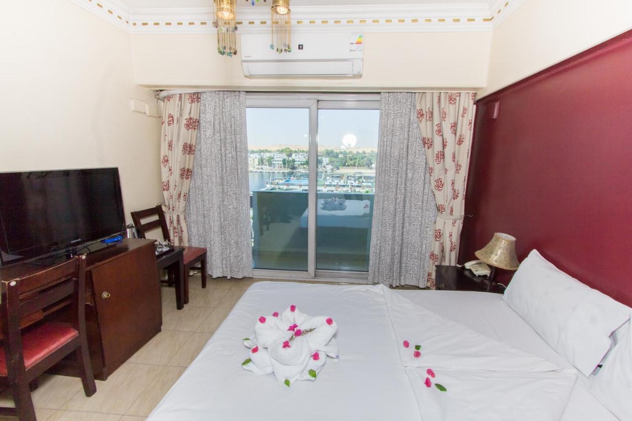 Philae Hotel Aswan Exterior foto