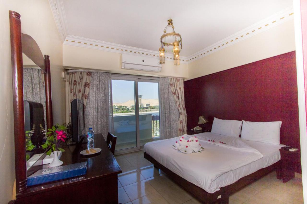 Philae Hotel Aswan Exterior foto