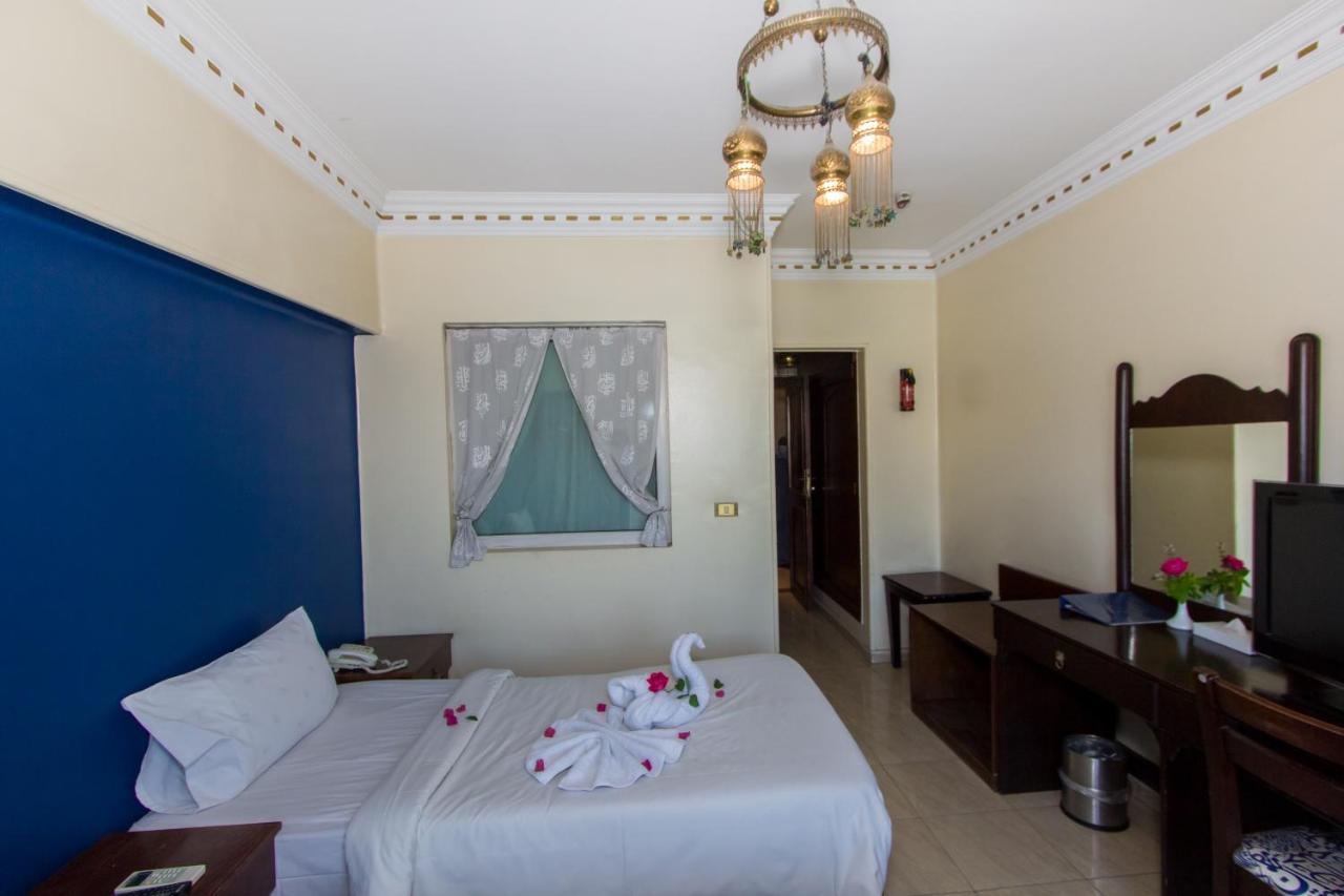 Philae Hotel Aswan Exterior foto