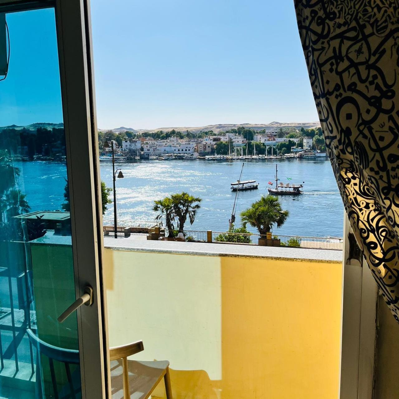 Philae Hotel Aswan Exterior foto
